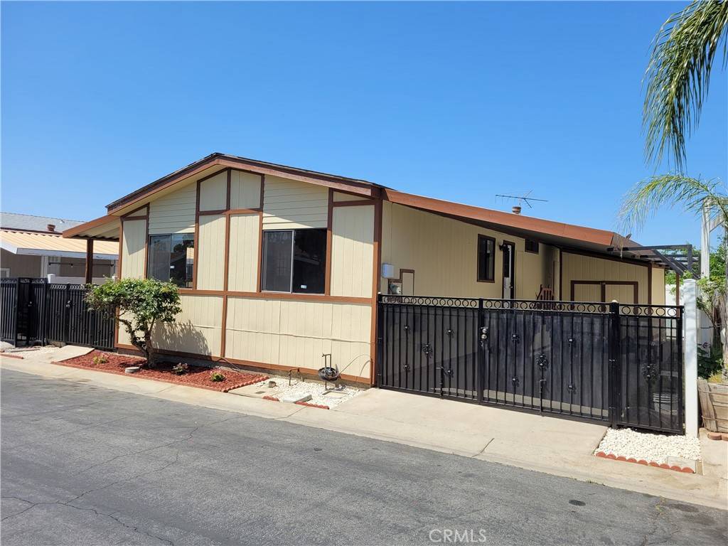 Pomona, CA 91766,11342 Halifax LN