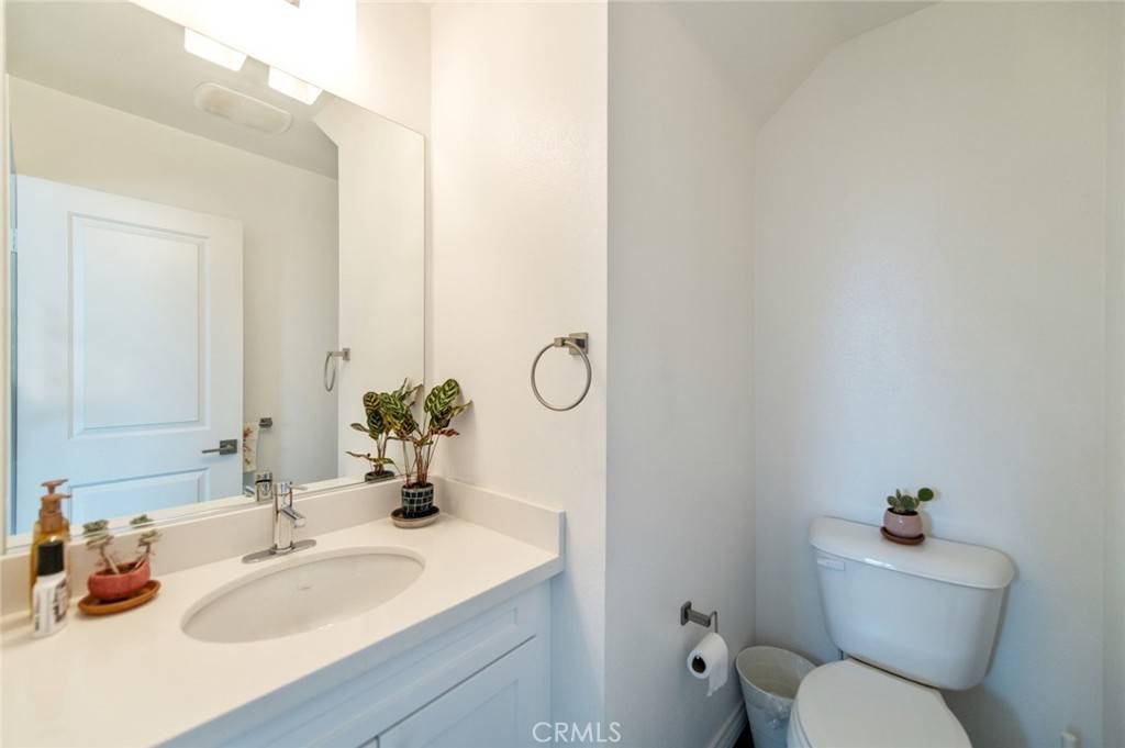 Corona, CA 92878,893 Tangelo WAY #101