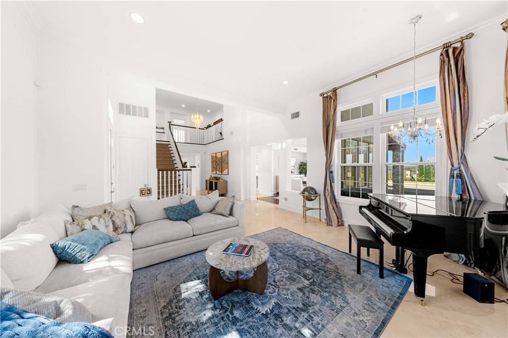Anaheim, CA 92808,1040 S Summer Breeze LN