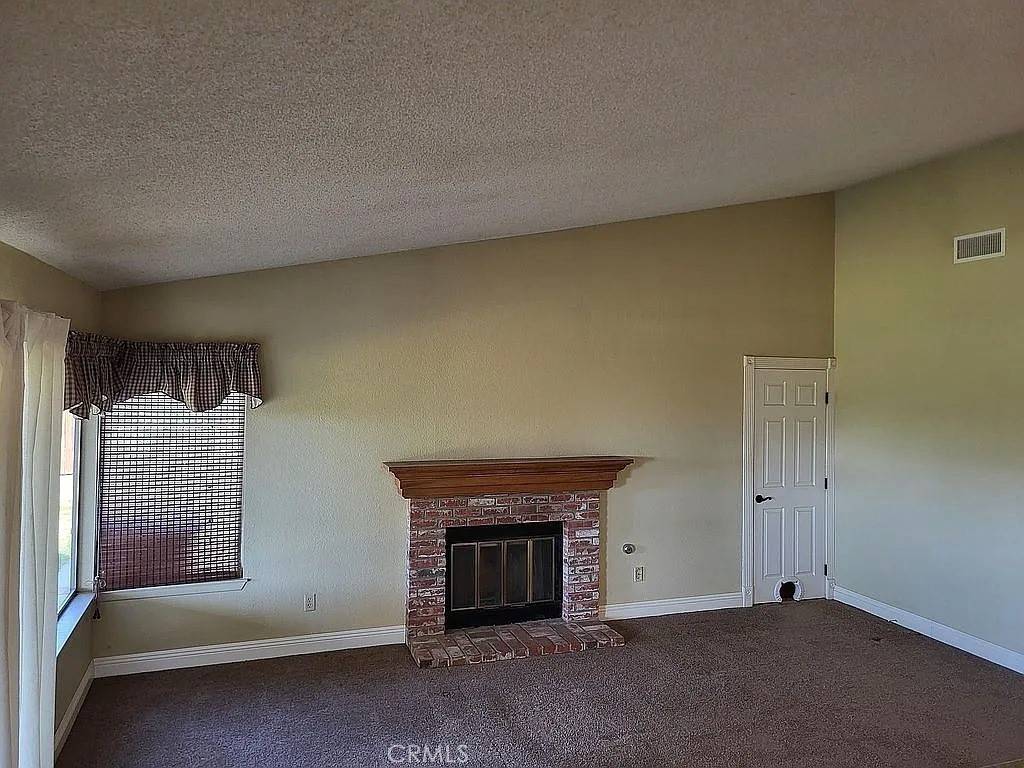 Victorville, CA 92392,12942 Maple Valley RD