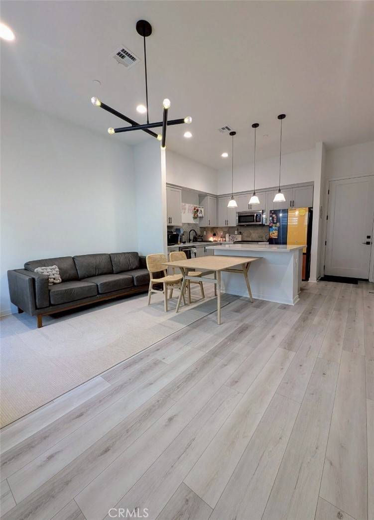 Walnut, CA 91789,848 Francesca DR