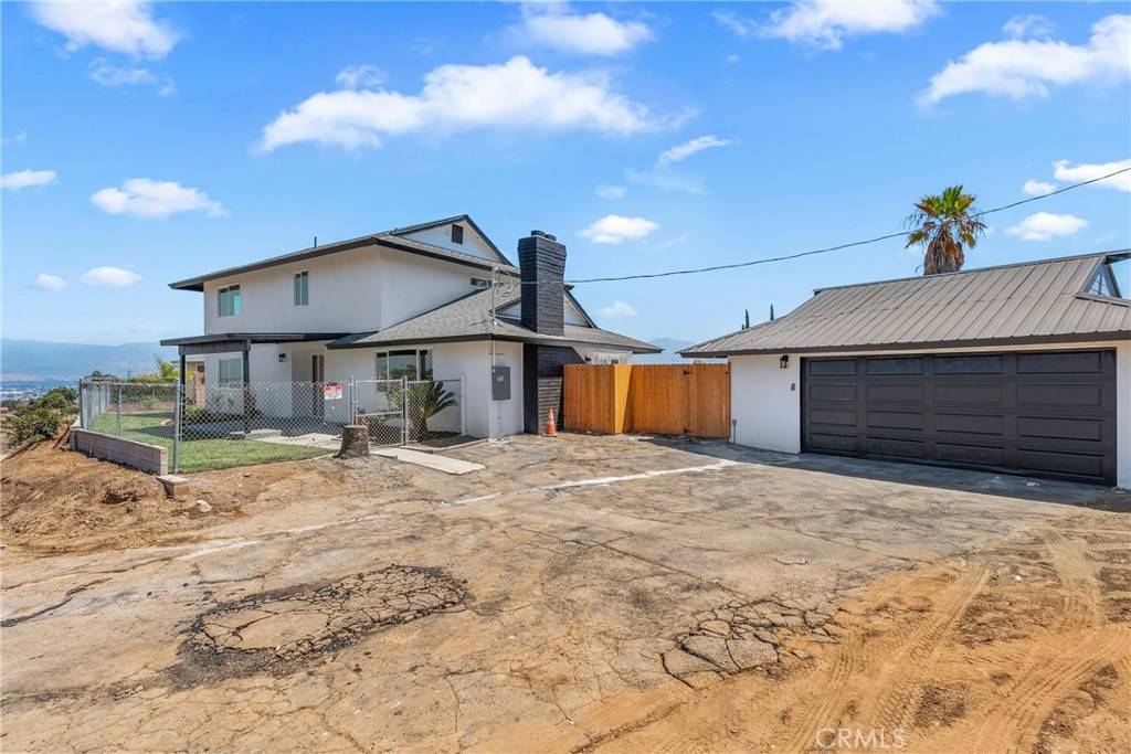 Colton, CA 92324,2110 Westwood ST