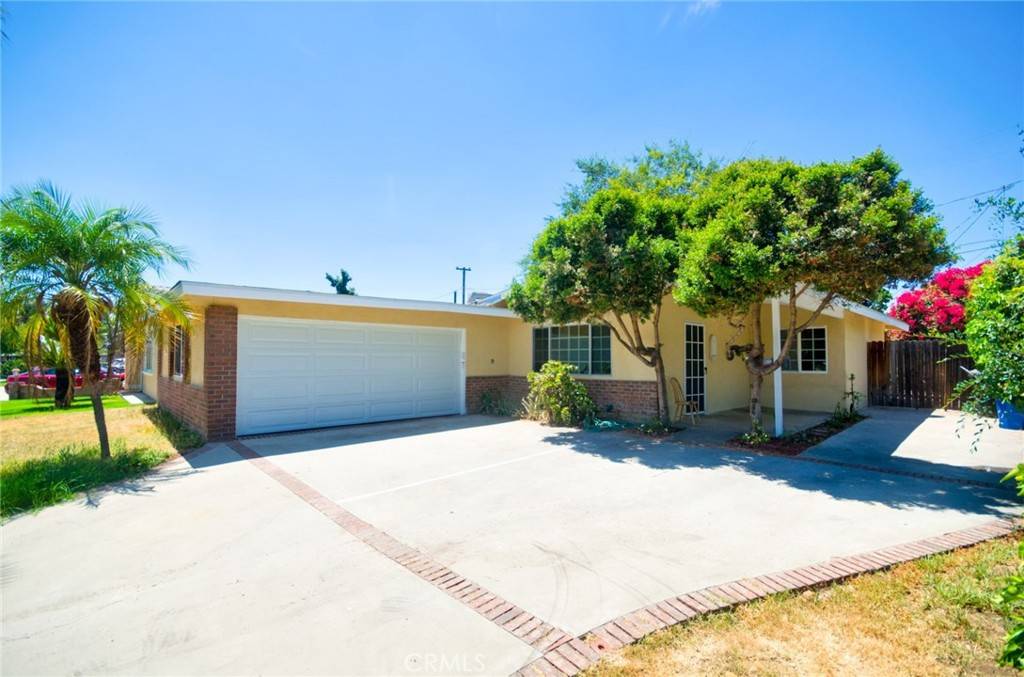 Azusa, CA 91702,141 N Calvados AVE