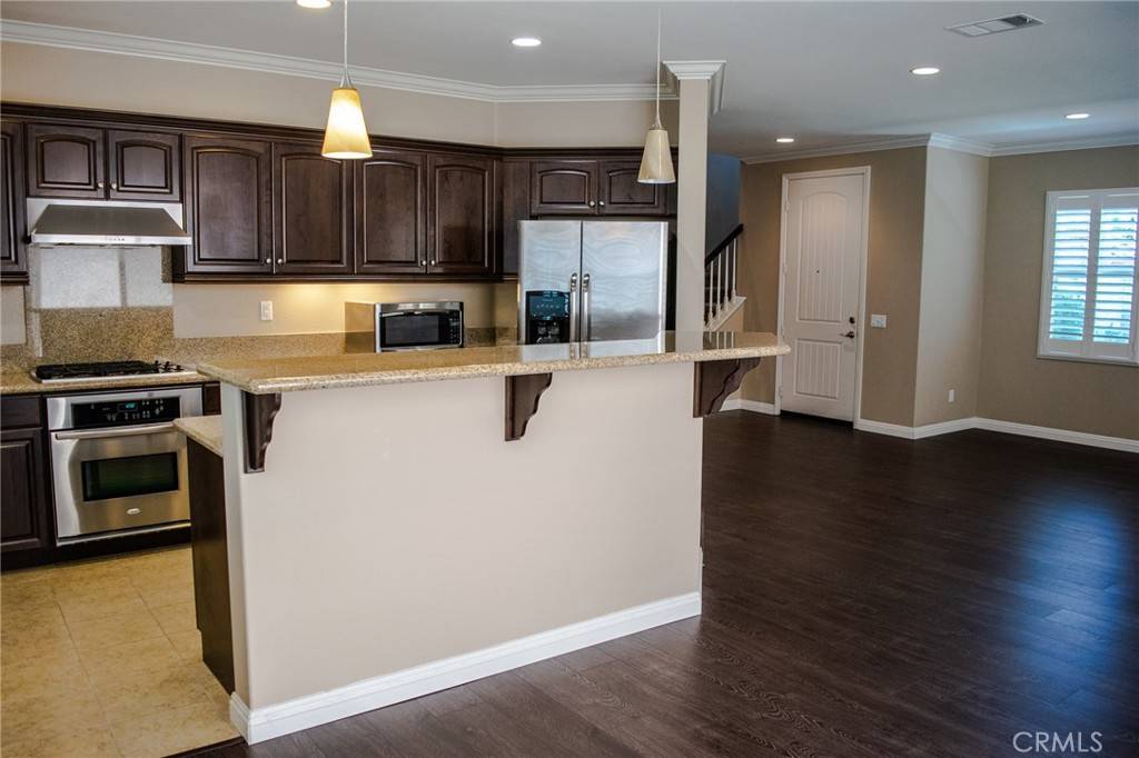 Irvine, CA 92618,23 Keepsake