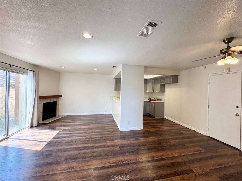 Ontario, CA 91764,1726 E G #A