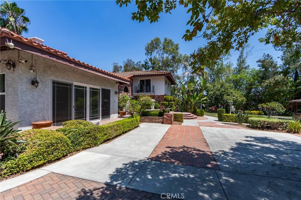 Hacienda Heights, CA 91745,16407 Halliburton RD