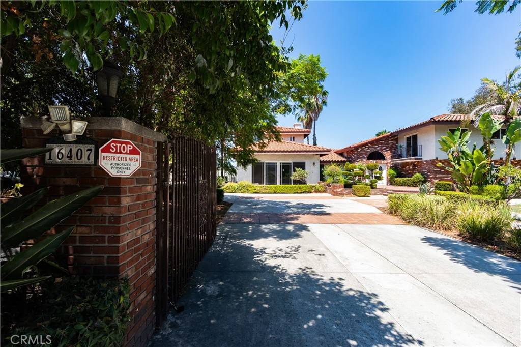 Hacienda Heights, CA 91745,16407 Halliburton RD