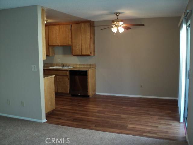 Diamond Bar, CA 91765,23605 Golden Springs DR #J2