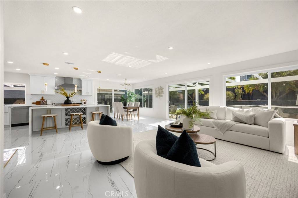 Yorba Linda, CA 92887,6191 Jacaranda LN