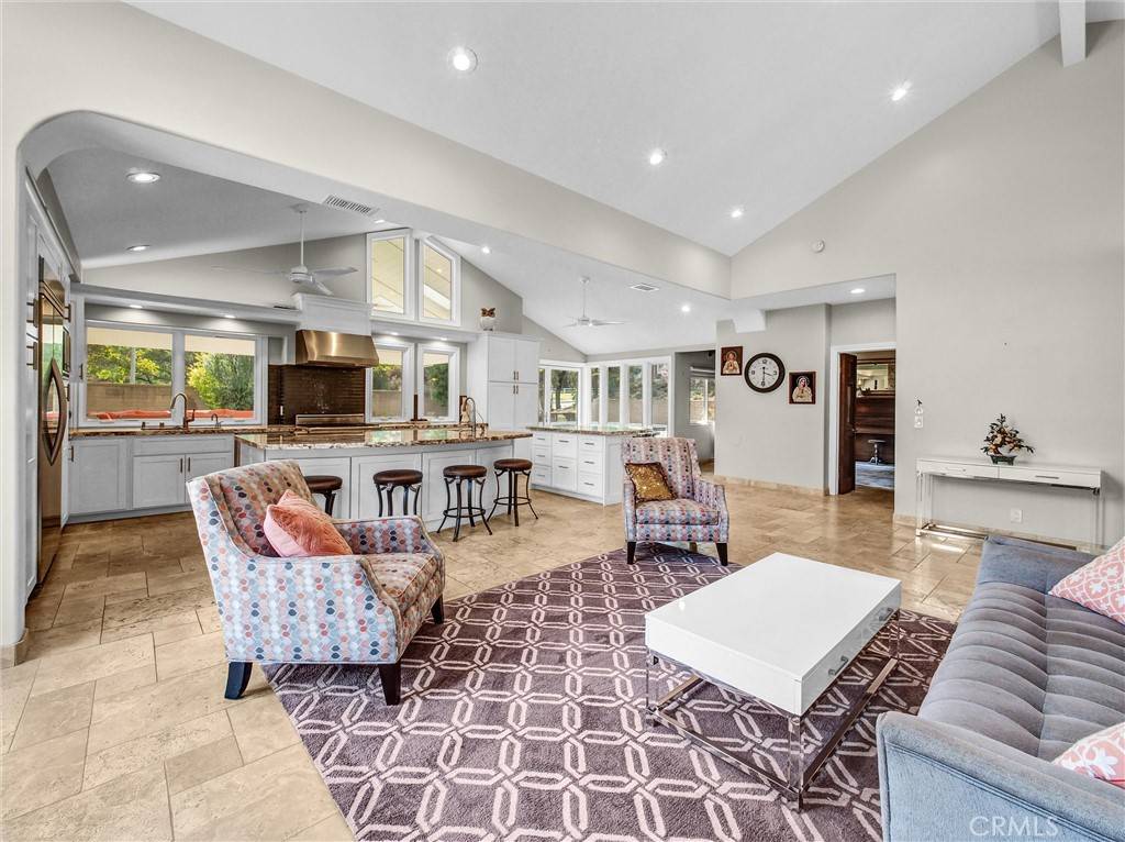 Yorba Linda, CA 92887,5425 Brentwood PL