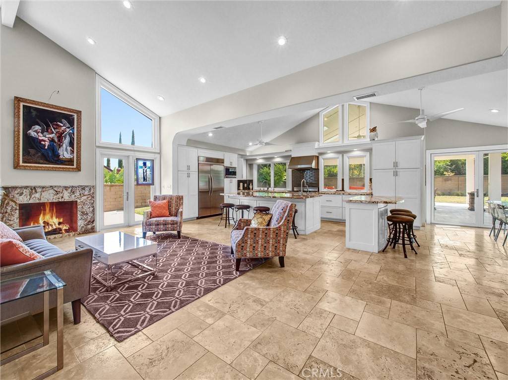 Yorba Linda, CA 92887,5425 Brentwood PL