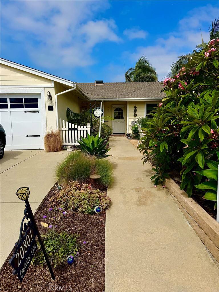Huntington Beach, CA 92646,20801 Crestview LN