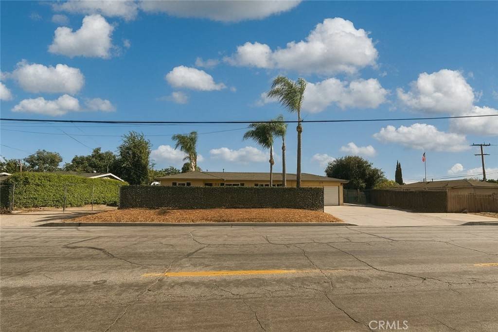 Chino, CA 91710,3921 Francis AVE