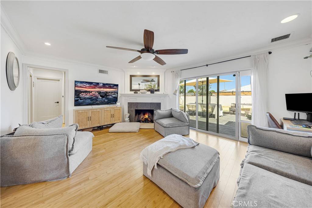 Tustin, CA 92780,17971 Theodora DR