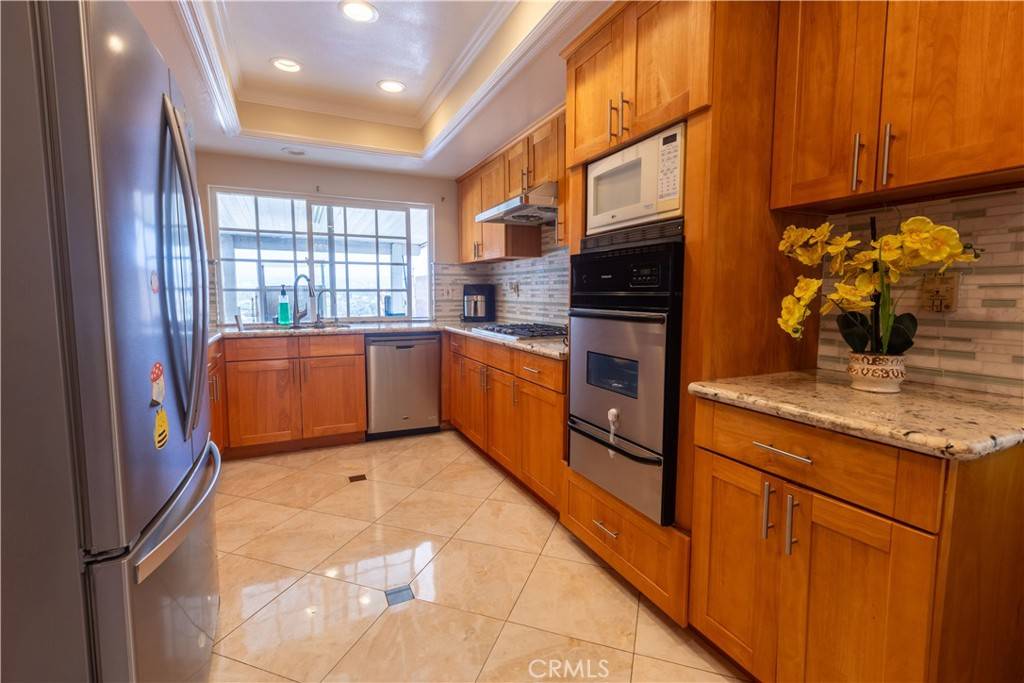 Yorba Linda, CA 92886,19931 Crestknoll DR