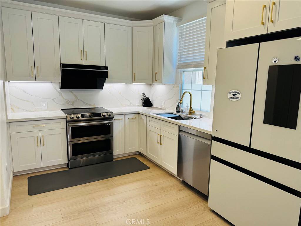 Porter Ranch, CA 91326,20127 Livorno WAY