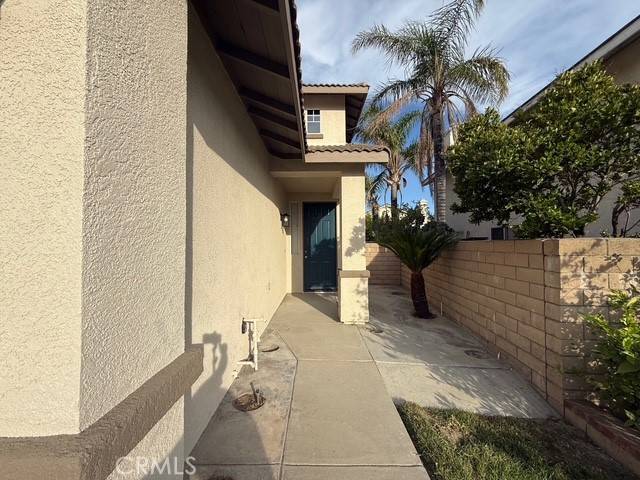 Fontana, CA 92336,5553 Pheasant DR