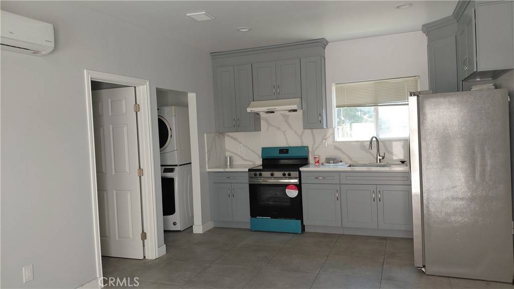 Rancho Cucamonga, CA 91730,9767 Candlewood