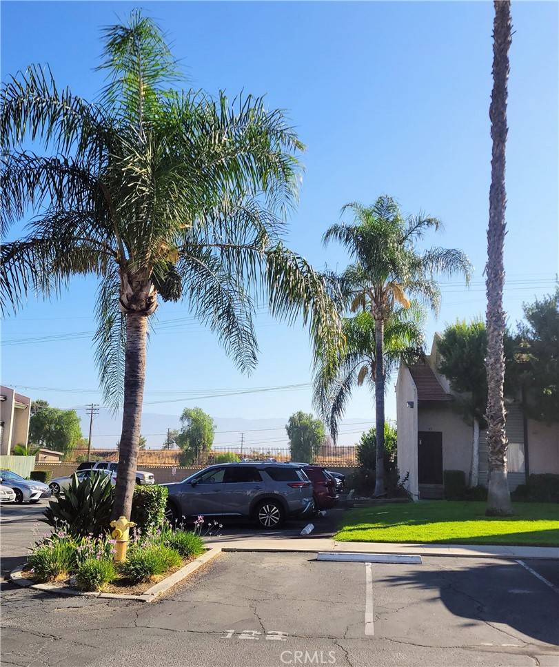 Colton, CA 92324,2255 Cahuilla ST #68