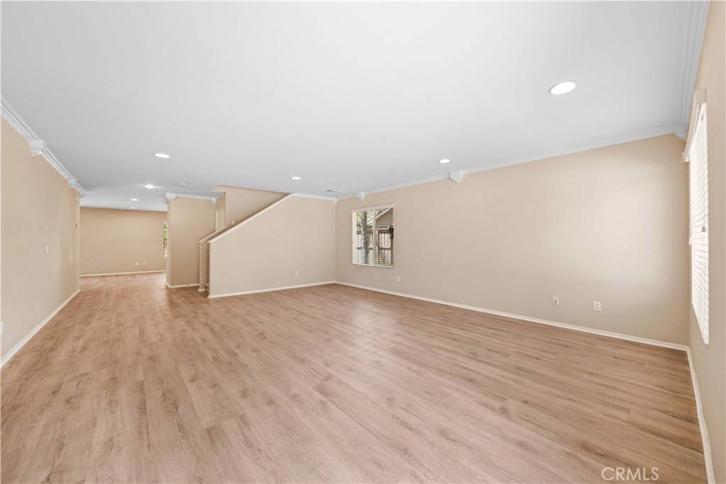Lake Elsinore, CA 92532,32057 Meadow Wood LN