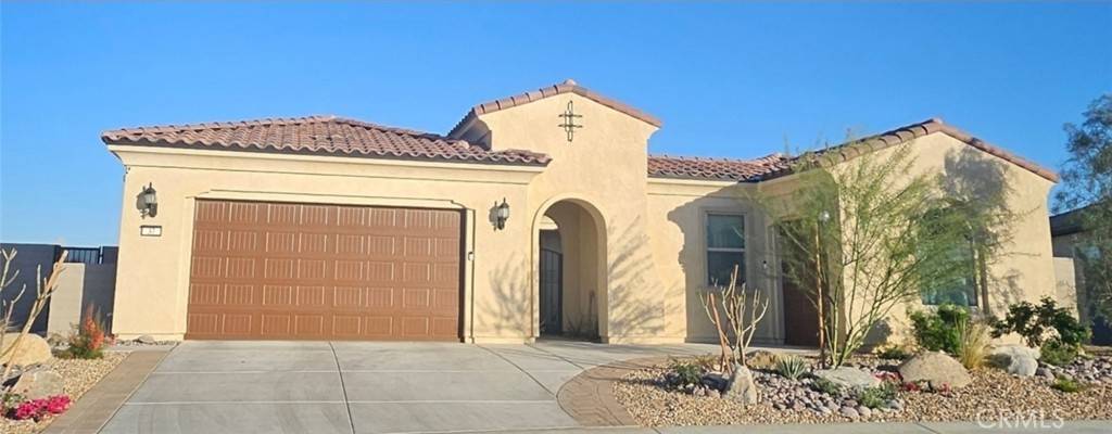 Rancho Mirage, CA 92270,37 Vintage