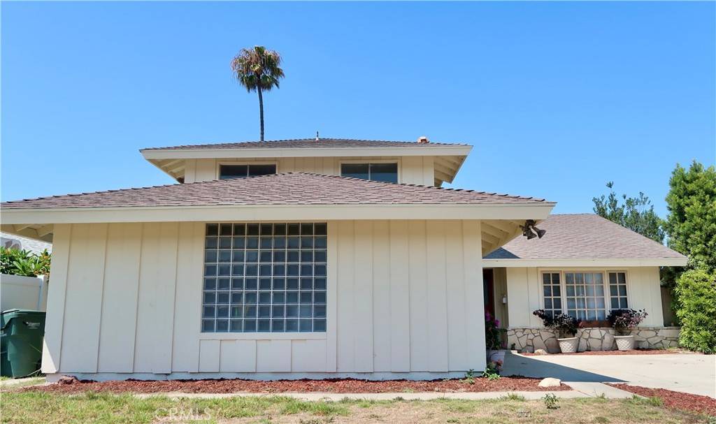 Huntington Beach, CA 92646,10051 El Capitan DR