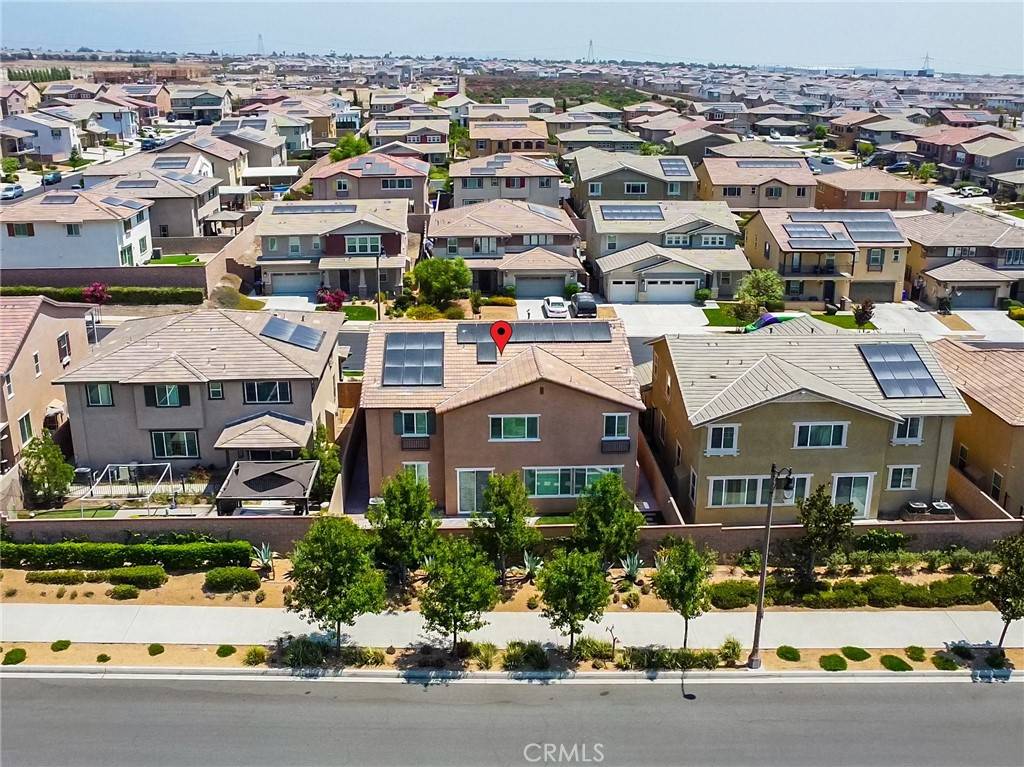 Fontana, CA 92336,5002 Bushberry AVE