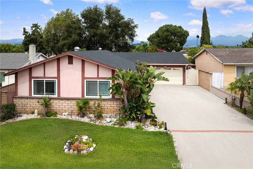 Rowland Heights, CA 91748,19527 Cronin DR