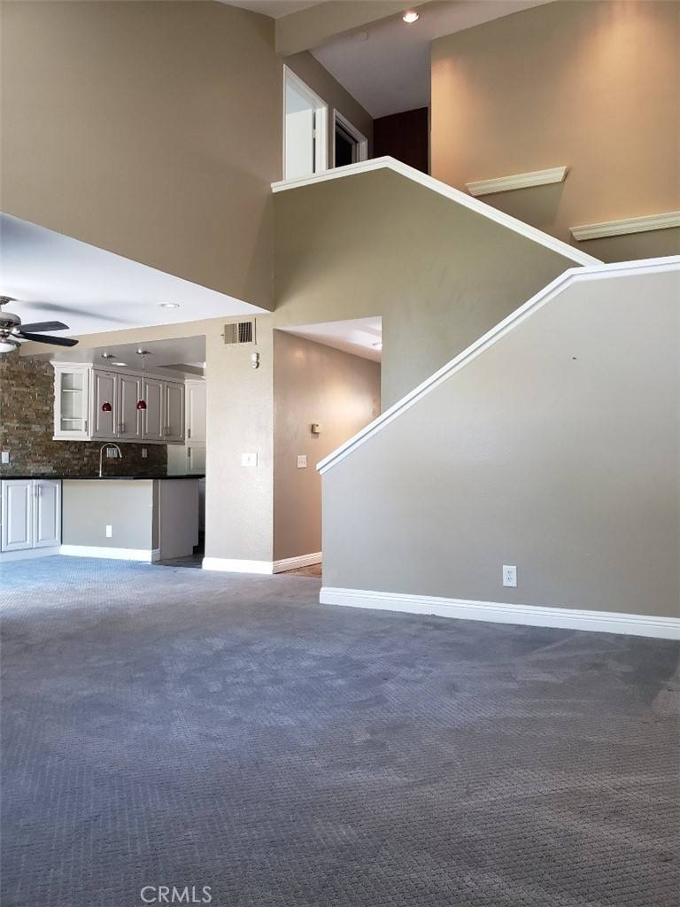 Irvine, CA 92612,189 Stanford CT #13