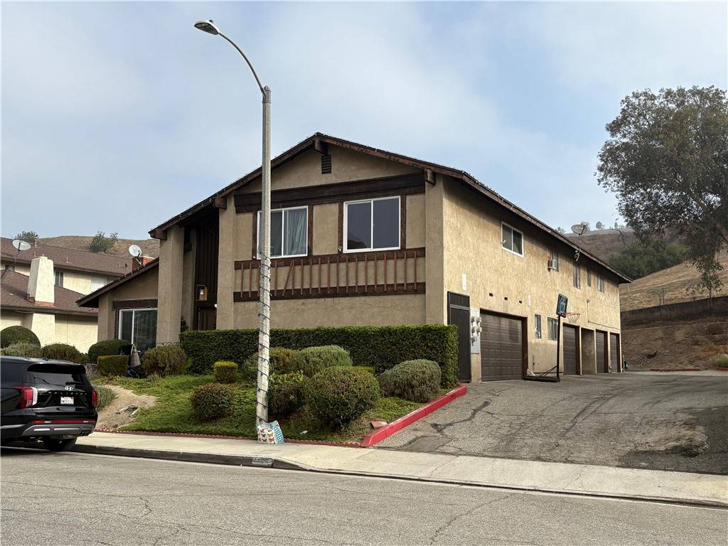 West Covina, CA 91792,1725 E Nanette Ave