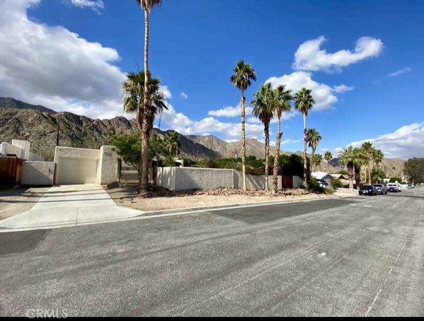 La Quinta, CA 92253,52355 Avenida Rubio