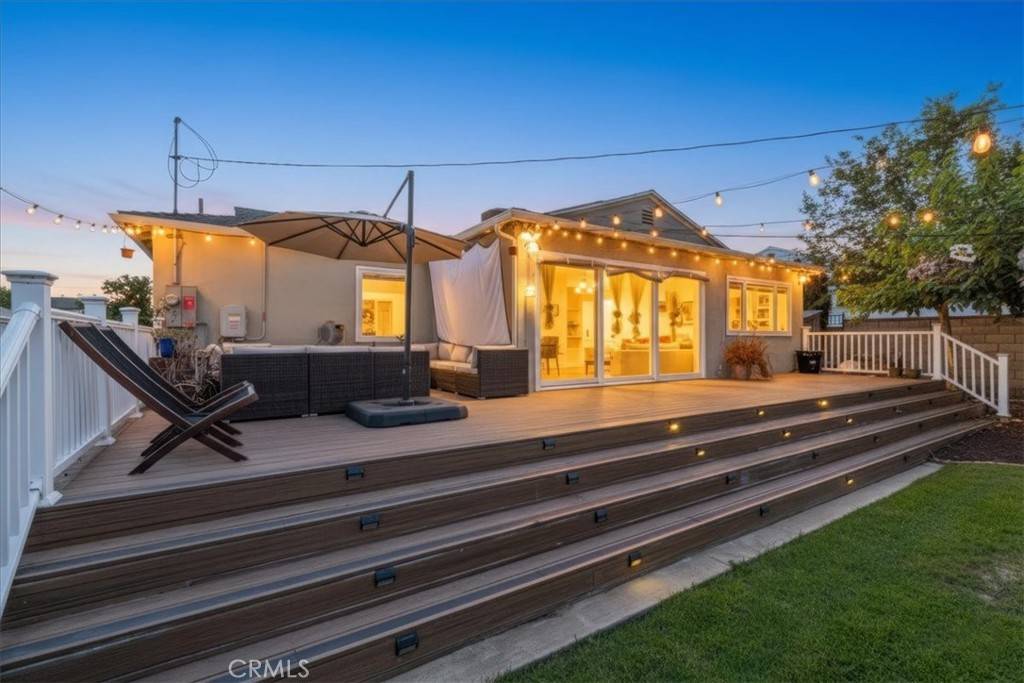 Corona, CA 92879,1033 E Francis St