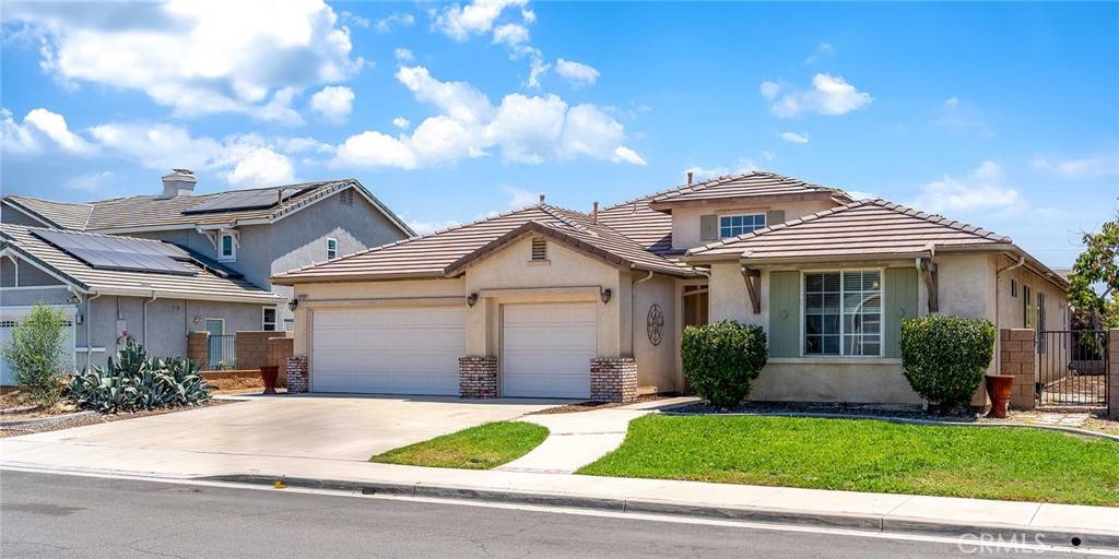 Eastvale, CA 92880,5722 Canoe DR
