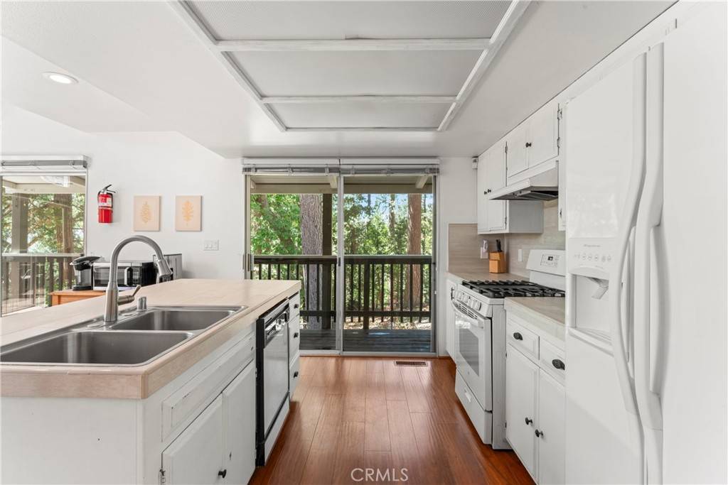 Lake Arrowhead, CA 92391,676 Rhine Rd.