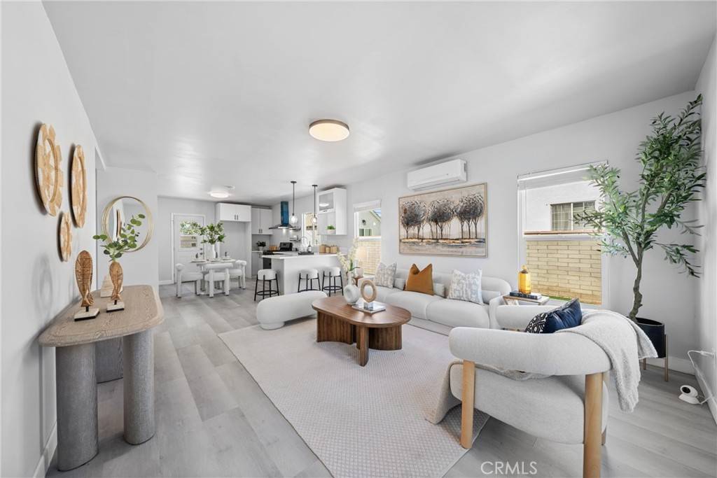 Altadena, CA 91001,2461 Saint Pierre