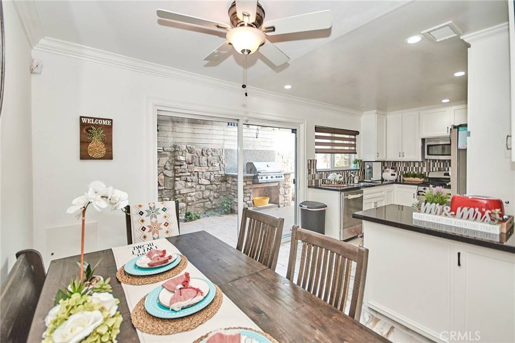 Lakewood, CA 90715,11742 11742 215th #8