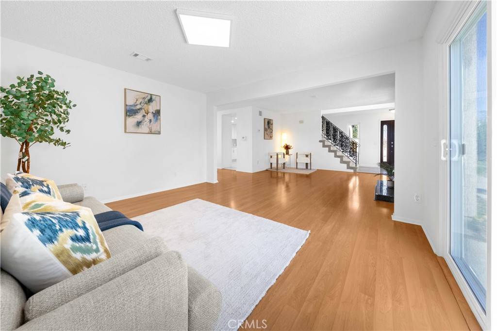 Diamond Bar, CA 91765,547 Bellows CT