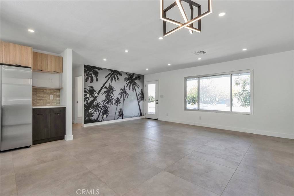 Palm Springs, CA 92262,2175 2175 N Sandra