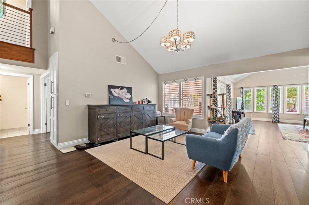 Fullerton, CA 92831,2073 Smokewood