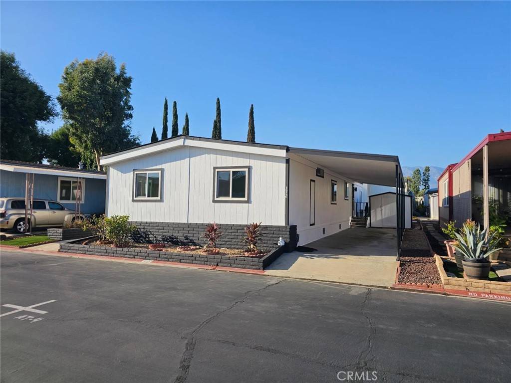 Ontario, CA 91761,1456 E Philadelphia #372