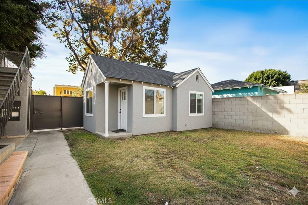 Compton, CA 90221,4623 E Compton