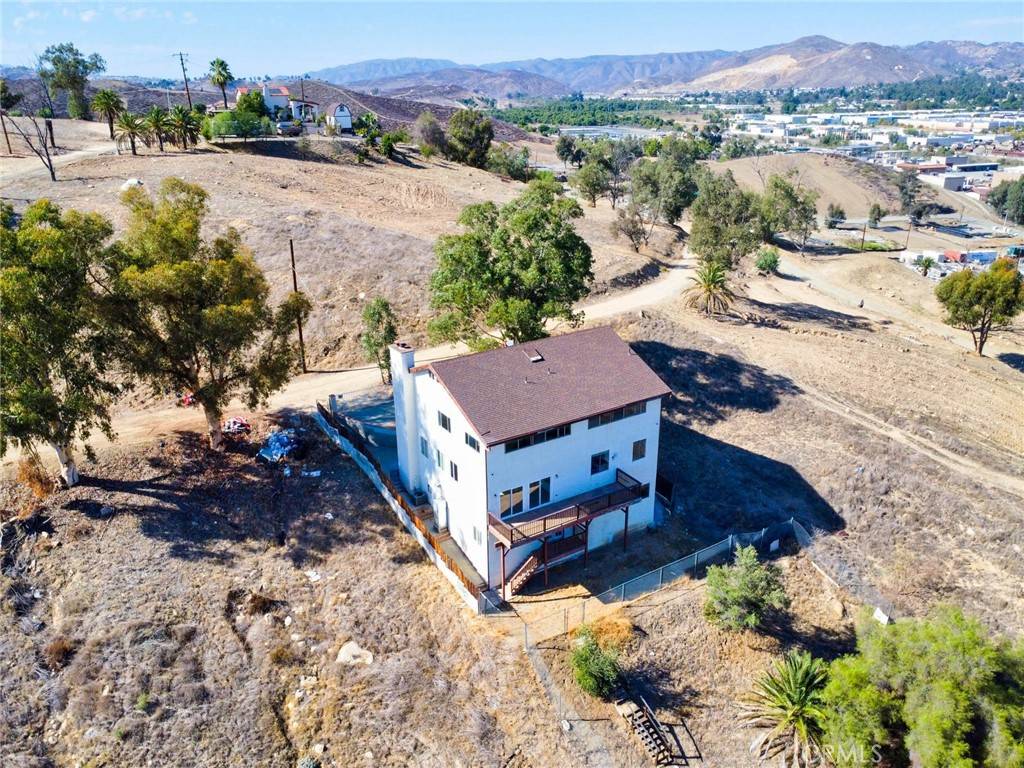 Lake Elsinore, CA 92530,30400 Morton