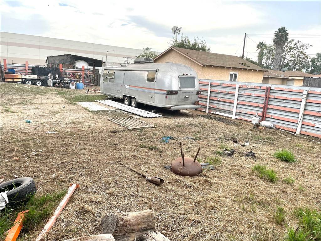 La Puente, CA 91746,208 S 2nd