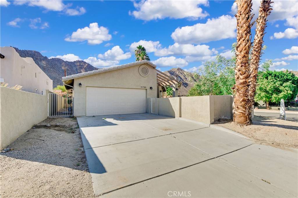 La Quinta, CA 92253,51765 Avenida Rubio