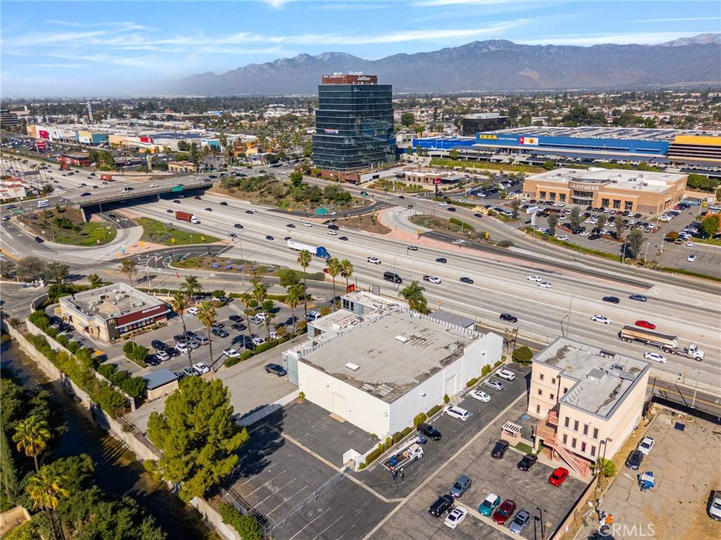 West Covina, CA 91791,3106 E Garvey S