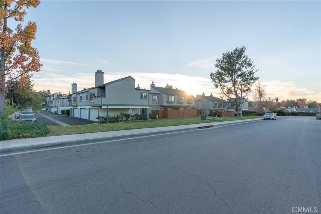 Diamond Bar, CA 91765,1116 Cleghorn DR #B