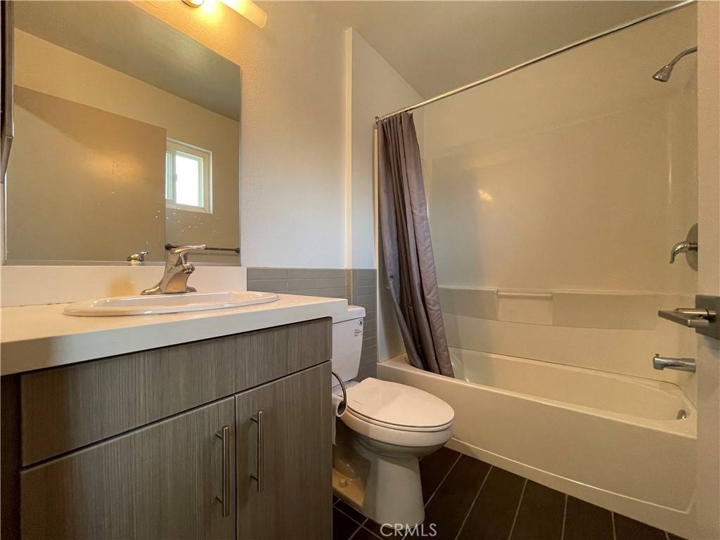 Alhambra, CA 91801,422 N 3rd ST #B