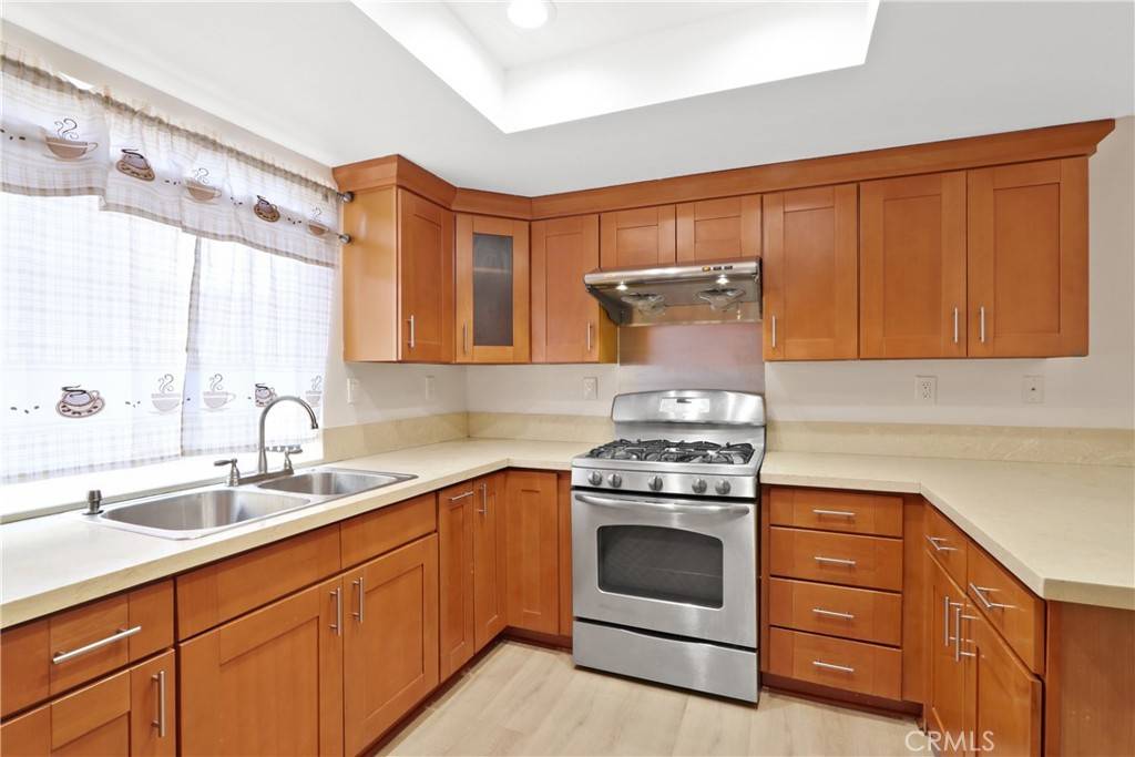 El Monte, CA 91732,2961 Allgeyer