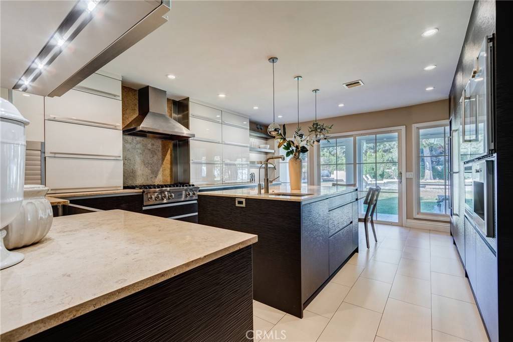 San Marino, CA 91108,1403 Pasqualito DR