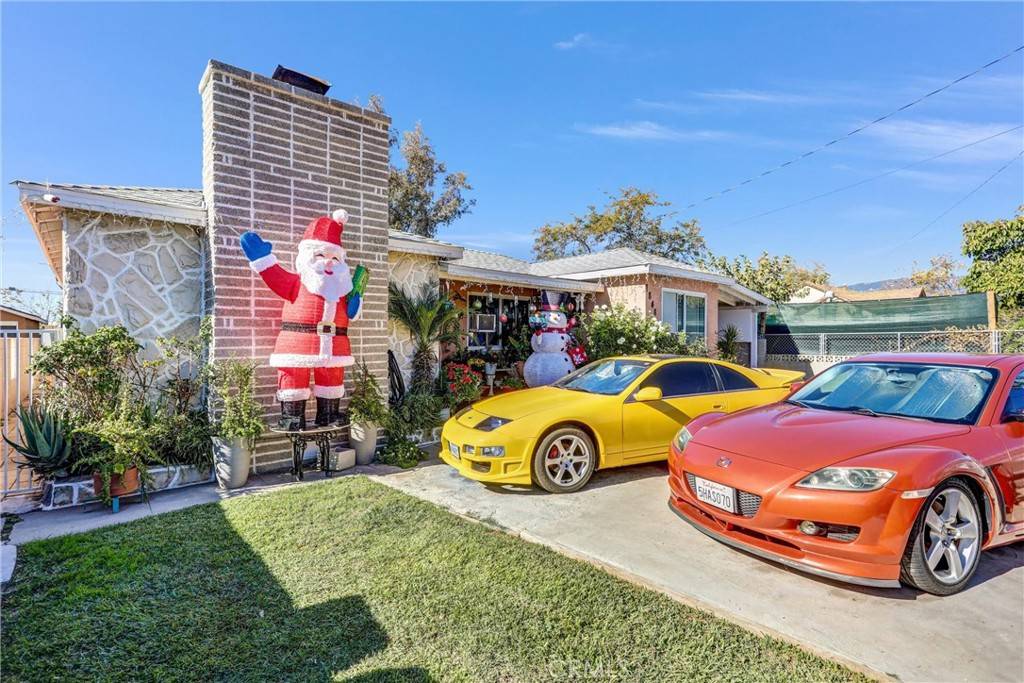 Highland, CA 92410,7848 Elm ST